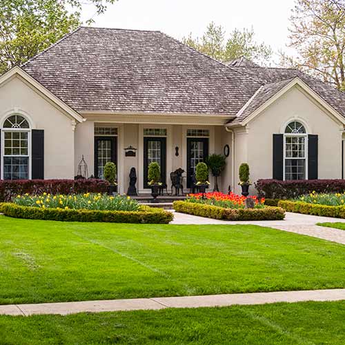 Are you considering buying a home in Guelph, Ontario? Call Rachelle Czartorynskyj - Mortgage Broker